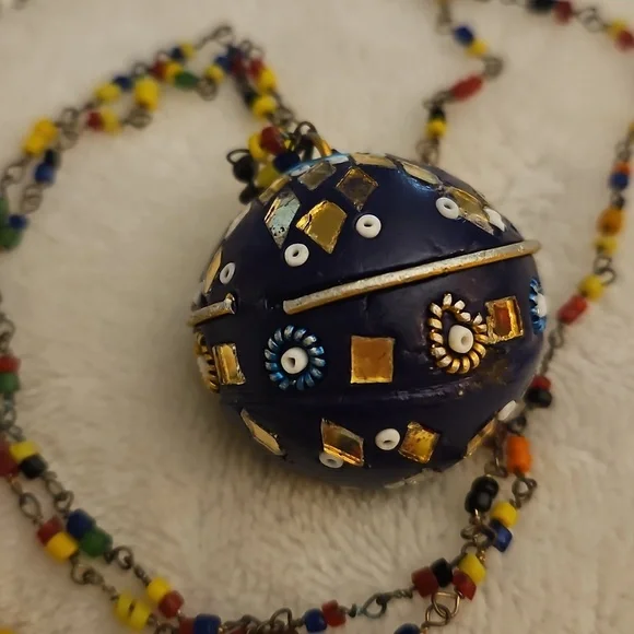 Vintage Indian Micro Mosaic Ball Pendant Multicolor Beaded Festival Necklace - Picture 5 of 11